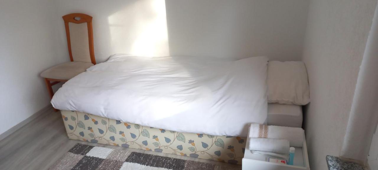 Messe Luxury Room Ганновер Екстер'єр фото
